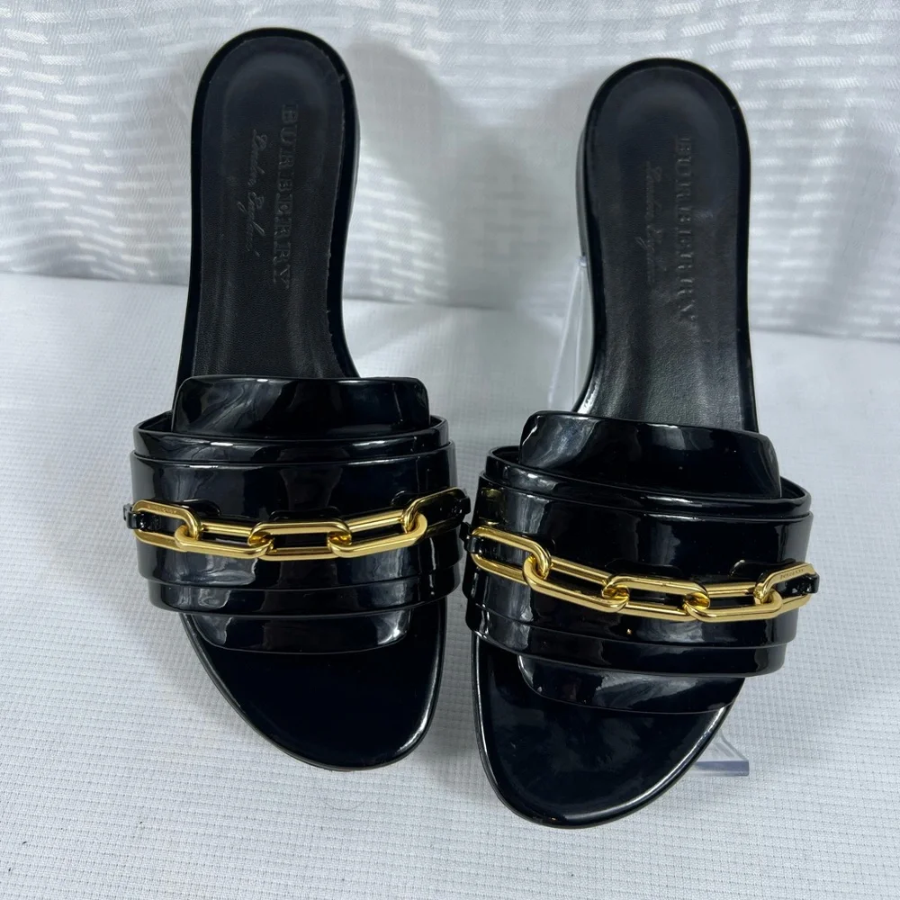 Burberry Coleford Black Patent Leather Chain Sandals EU 37